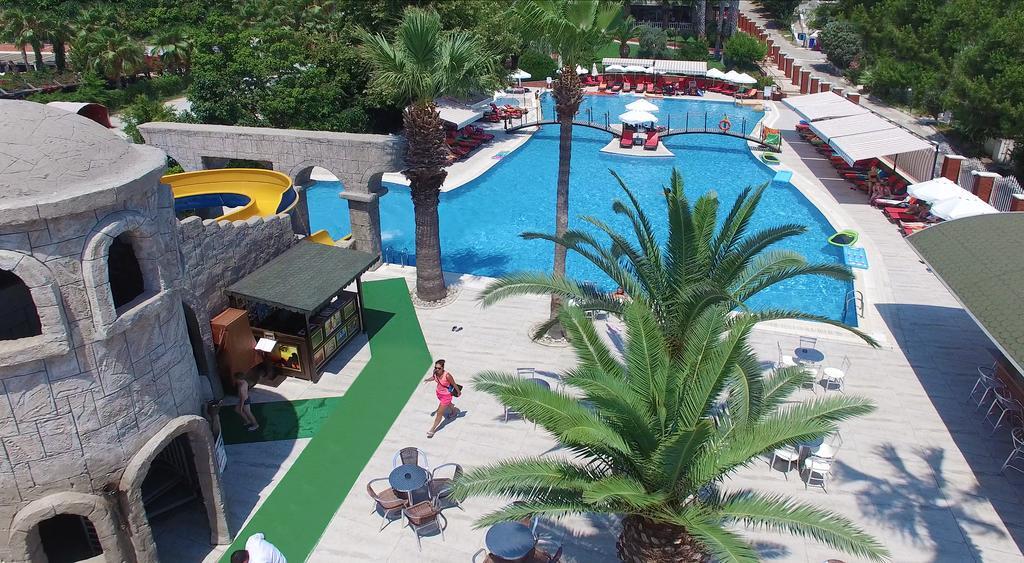 Thalia Beach Resort Hotel Ilica  Esterno foto