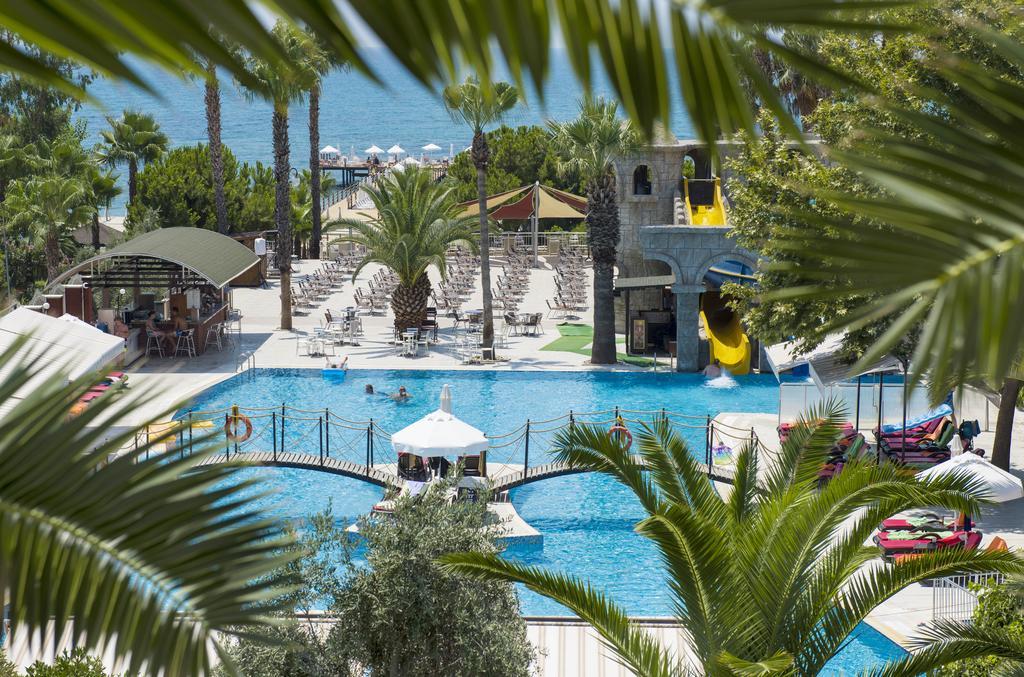 Thalia Beach Resort Hotel Ilica  Esterno foto