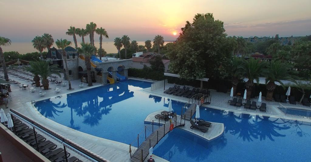 Thalia Beach Resort Hotel Ilica  Esterno foto