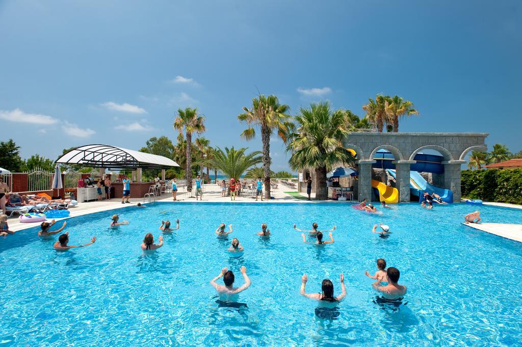 Thalia Beach Resort Hotel Ilica  Esterno foto