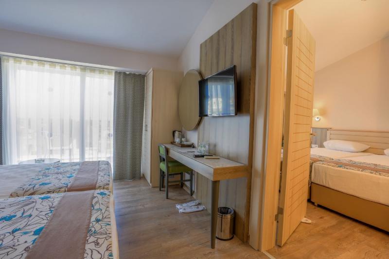 Thalia Beach Resort Hotel Ilica  Esterno foto